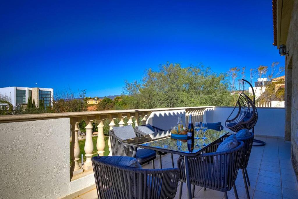 Villa Cap St. George Peyia location